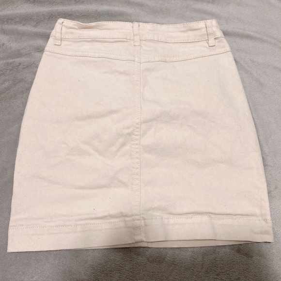 Missguided Skirt - Picture 3 of 4